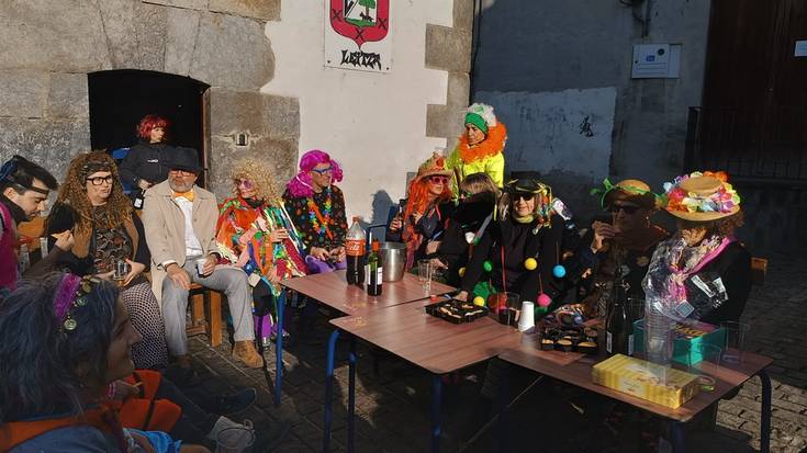 Erasote auzoko eskelarien argazkiak, barren barrendik atereak