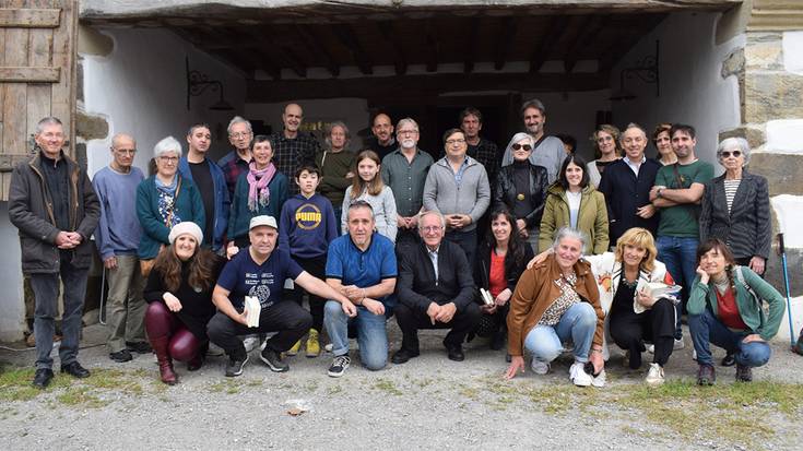 'Hatsaren poesia' liburua aurkeztuko dute apirilaren 6an Senperen