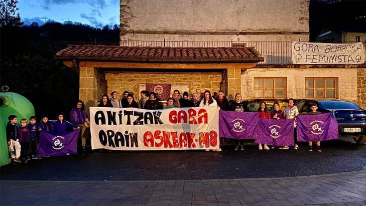 Areson ere kalera atera dira emakumearen egunean