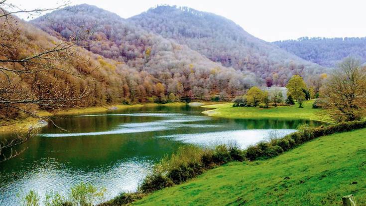 Onik aurkitu dituzte atzo arratsaldean Leurtza inguruan onddo bila zebiltzanean galdu ziren hiru lagunak