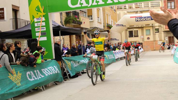 Javier Sein punta-puntan Rural Kutxa BTT Kopan