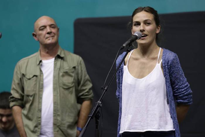 Andoni Egañarekin solasaldia eta bertso gaztain jatea prest ditu Bortzirietako Bertso Eskolak