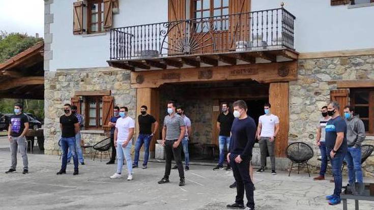 Eskualdeko aizkolariek ere federazioarekin ez daudela ados esan dute