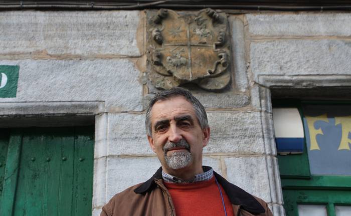 'Familien historia, genealogia eta heraldika' solasaldia ortziralean Beran