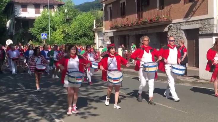 [BIDEOA]: Lesakako sanferminetan peñen danborrada