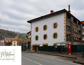 Saioa Mitxelena Inmobiliaria: Berako Eztegara pasealekuan pisua salgai