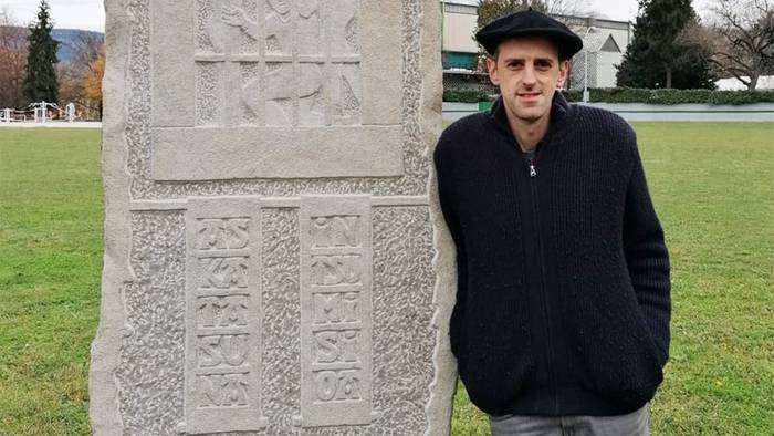 «Egoerak gain hartu zielako kendu zuten derrigorrezko soldaduska, ez nahi zutelako»
