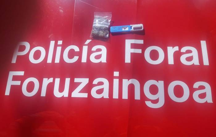 Foruzainek Beran harrapatu dute 149 km/h-ko abiaduran, adingabe batekin, eta positibo eman du metanfetaminan