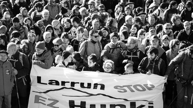 Larrun ez hunki mendi martxa
