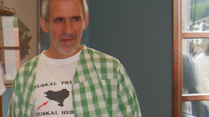 «Dantzatzeko modua aldatu dute azken urteetan, denarekin ez nago ados, baina hala erabaki da eta aitzinera»