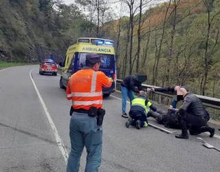 Bidasoko ospitalera eraman dute Lotzabien inguruan istripua izan duen motozalea
