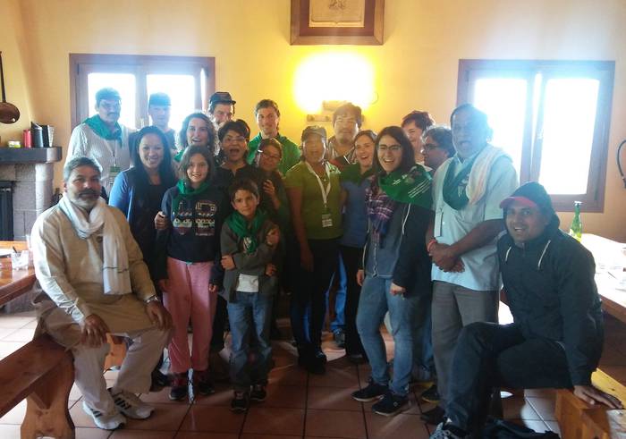 Vía Campesina biltzarreko kideek Baztan bisitatu dute