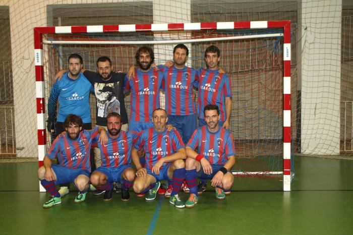 Denboraldiko lehen garaipena lortu du Gure Txokoa areto-futbol taldeak