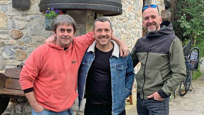 Jon Mari Beasain, Iban Zugarramurdi eta Aitor Zabaletarekin labur-labur