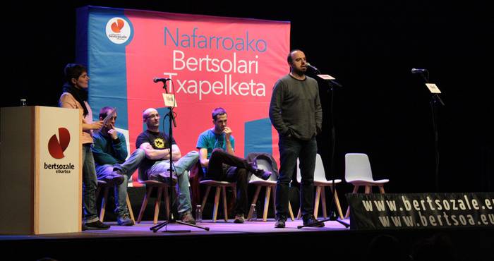 Udazkenean eginen dituzte Xilaba eta Nafarroako Bertsolari Txapelketa