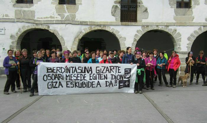 52 emakume elkartu ziren Bortzirietako VIII. Mendi Itzulian Arantzan