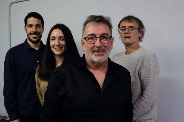 'Miretsiz' pop eta jazz diskoa atera du Mikel Artieda beratarrak