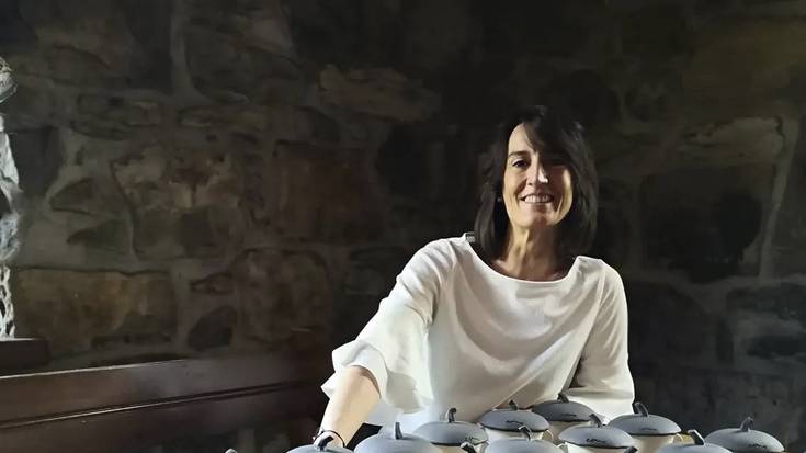 «Gure baserrietako izkin-harria du oinarri Conecta Fiction sariak»