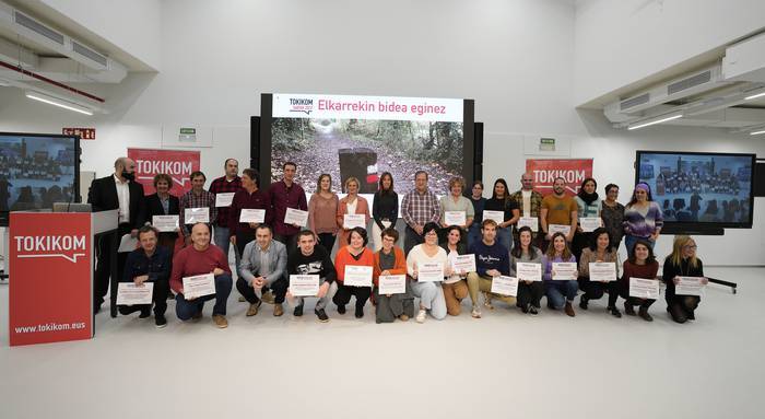 Toki komunikabideen erronkak aztergai bihar Artikan, TOKIKOM Sarien 8. edizioan