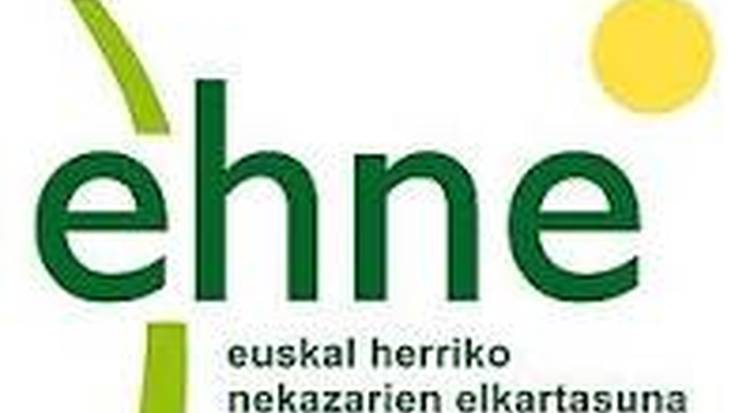 Ehne nekazal sindikatuko Patxiku Irisarrirekin elean