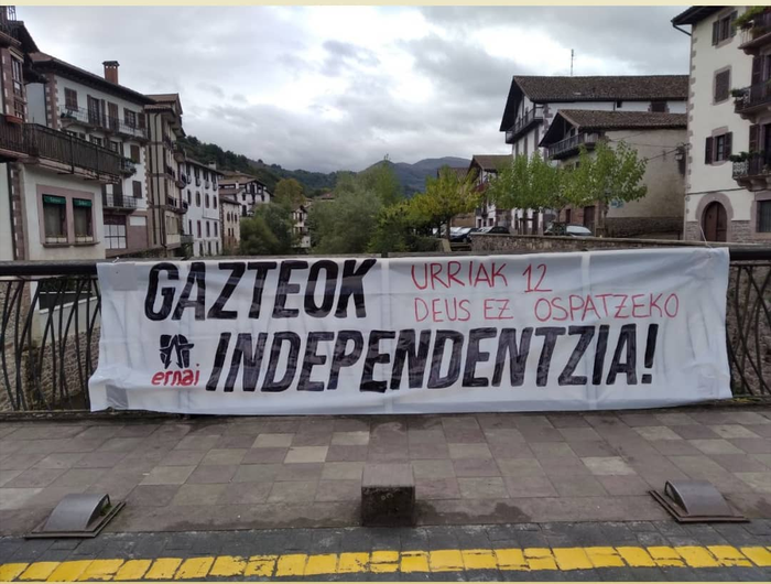 Ernai Baztan Hispanitate «jai arrotza» ospatzearen aurka