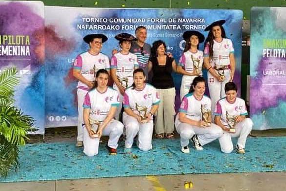 Kattin Madariaga aranaztarra eta Nahia Bertiz sunbildarra txapeldunorde Emakumezkoen Master Cup txapelketan