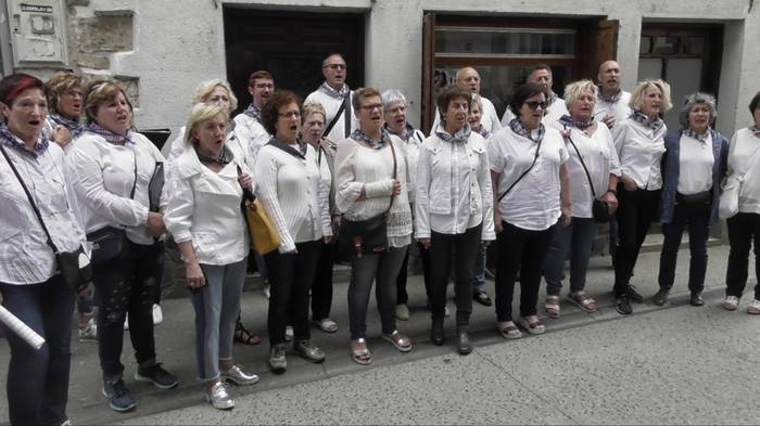 Ikasturte  bukaerako kontzertu ibiltaria eskainiko du Goizuetako Umore Ona abesbatzak igandean