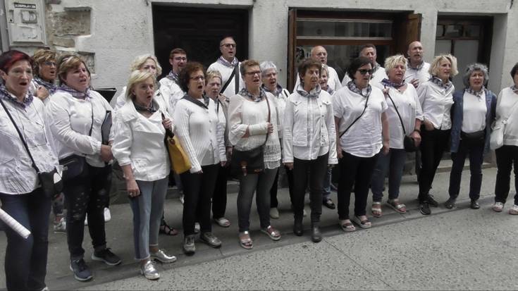Ikasturte  bukaerako kontzertu ibiltaria eskainiko du Goizuetako Umore Ona abesbatzak igandean