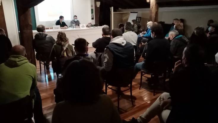 Erdiz Bizirik plataformak herriz herriko batzar informatiboak eginen ditu heldu den astean