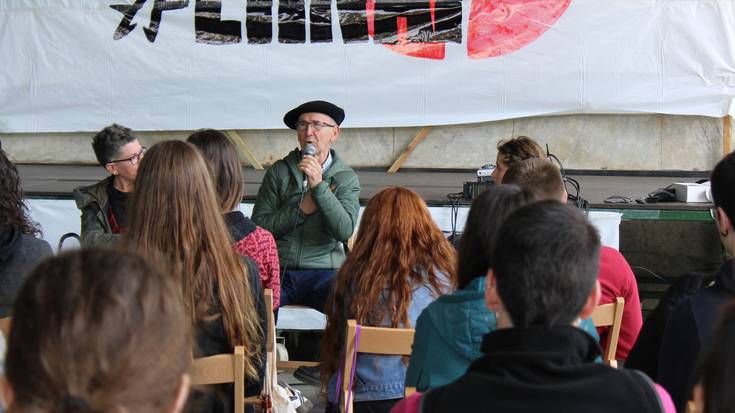 Igandean Ernaik deituta Donostian eginen duten manifestaziora joateko autobusa izanen da Baztan-Bidasotik