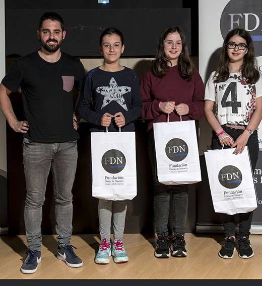 Goizuetako Andres Narbarte Xalto ikastetxeko hiru ikasleren lana saritu dute