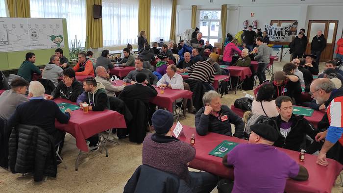 Larunbat honetan Arraiozek, Erratzuk eta Leitzak hartuko dute Euskal Herriko Mus Txapelketaren lekukoa