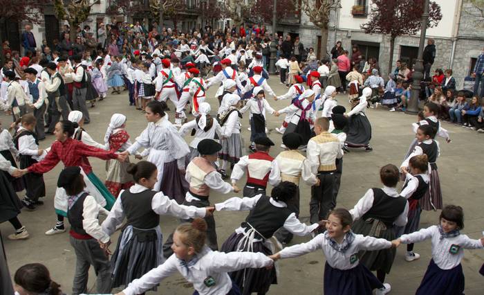 Tantirudantza jaialdia apirilaren 7an ospatuko dute Lesakan