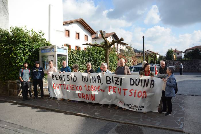 Pentsio duinen aldeko elkarretaratzea deitu dute azaroaren 19an Donezteben