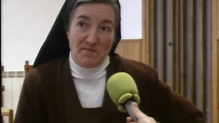 Olatz Garmendiak, Donamariako mojen ahizpa nagusiak, komentuko bizimoduaren berri eman zion Ttipi-Ttapari 2004an