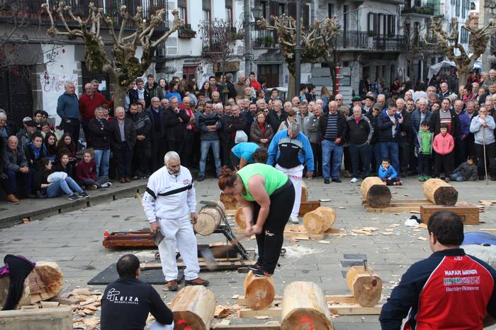 Ferietako herri kirol saioa bertan behera utzi dute Lesakan