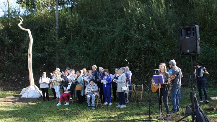 Intxaurrenea inauguratu du Lesakako Tantirumairu ikastolak bere 50. Ikasturtean
