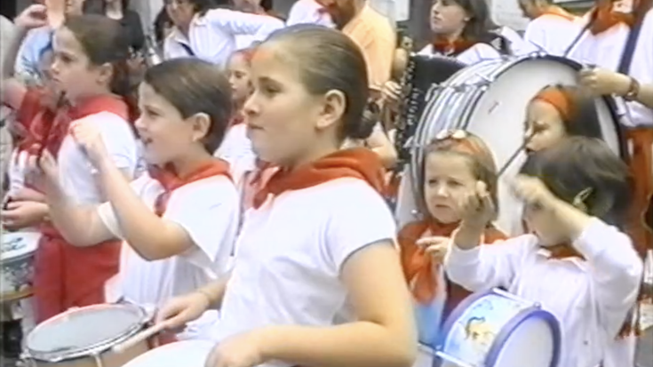Lesakako sanferminak 2002: besten hasiera, Tantirumairu dantza emanaldia, danborrada, prozesioa, zubigainekoa…