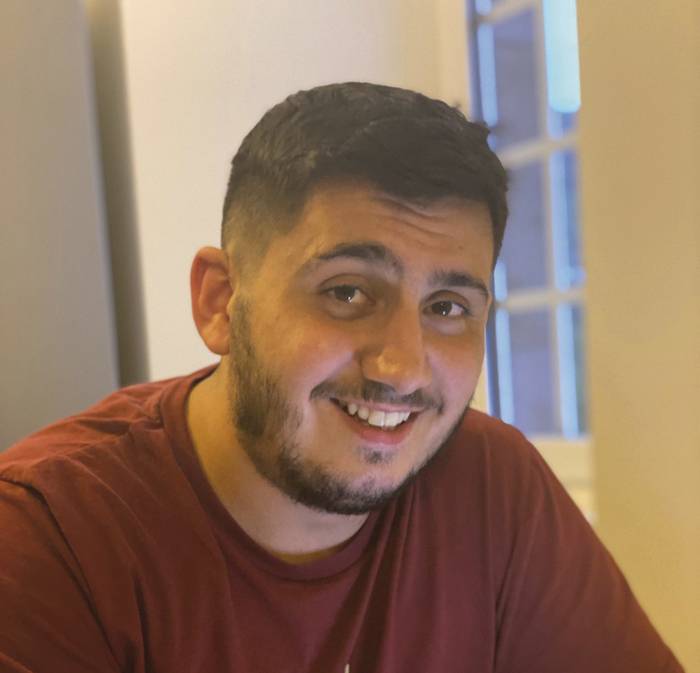 «Jendeen irriaraztea maite dut gehienbat»