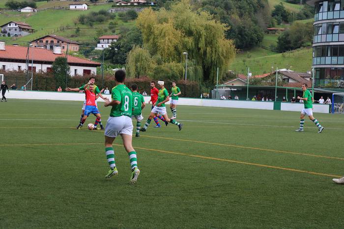 Doneztebek bakarrik irabazi du futbol talde nagusien artean
