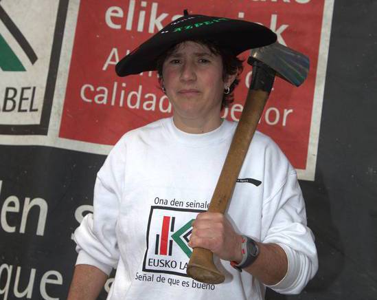 Emakumeen Urrezko Banakako Aizkolari txapelketa abiatuko da igandean Deban