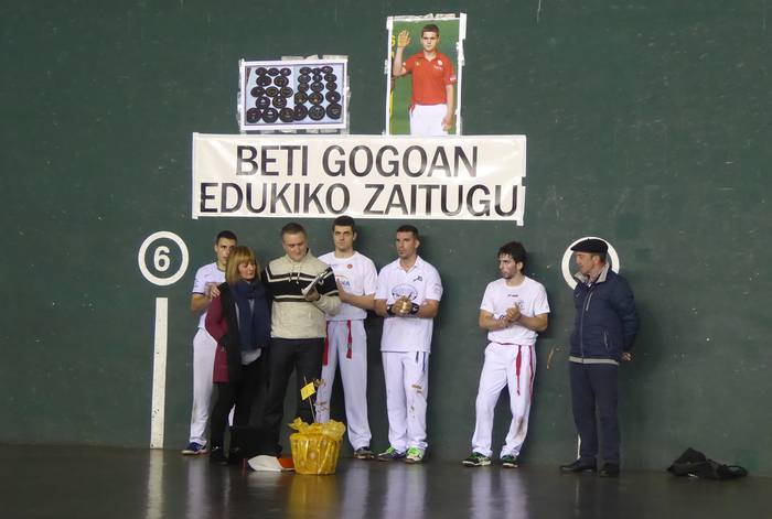 Iker Espelosin zena omendu du Txaruta elkarteak Sunbillan