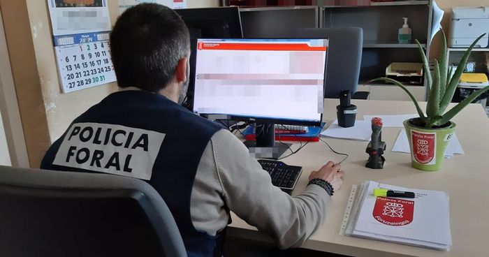 Foruzaingoak lau pertsona inputatu ditu Etxalarko enpresa bati ia 44.000 euroko iruzurra egiteagatik 'Man in the middle' sistema erabiliz