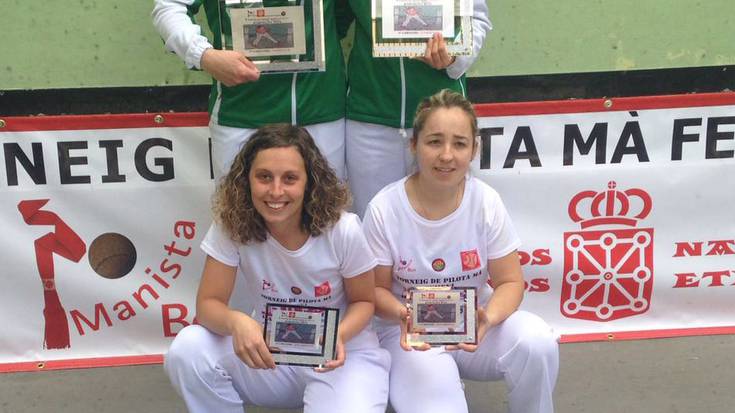 Bartzelonan emakumeek jokatutako esku-pilota torneoan leitzarrak azpitxapeldun