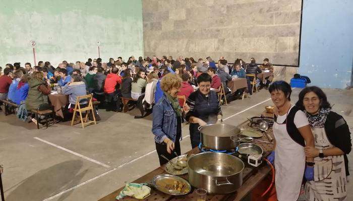 Anizko bestetako otorduetako txartelak salduko dituzte bihar eta irailaren 15ean elkartean