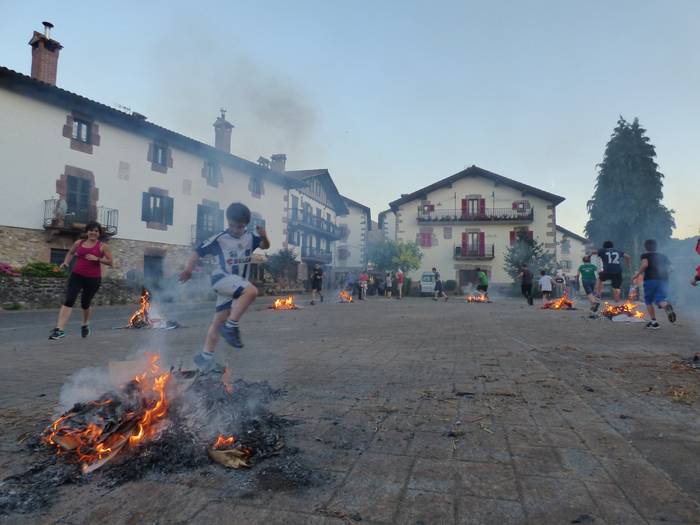 San Joan bezperan giro ederra izan dute Berroetan