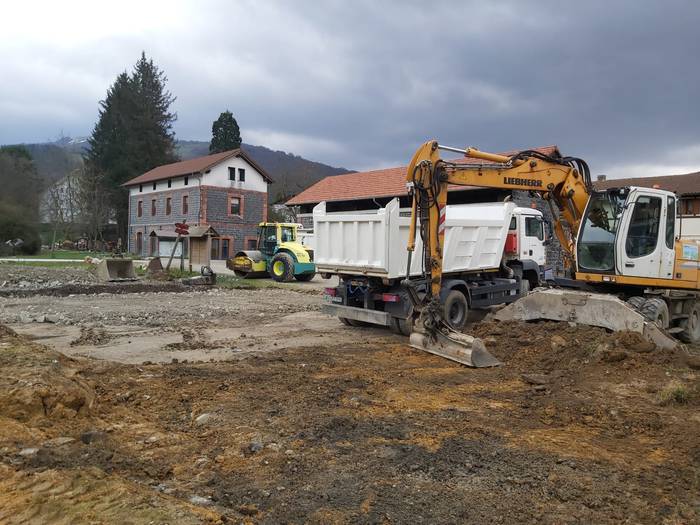 Plazaolako geltokian heliportua egiteko lanak hasi dituzte