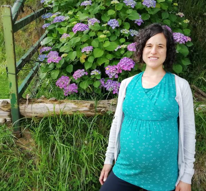 «Koronabirusaren eraginez ez dugu haurdunaldian ohikoak diren gauza batzuk bizitzeko aukera izan»