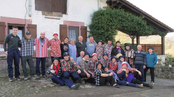 Berroko eta Beartzungo inauteriak ospatu dituzte asteburuan